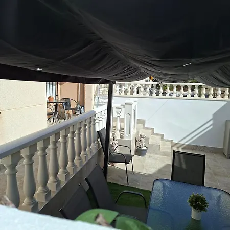 Casas - Balcones 2 * トレビエハ